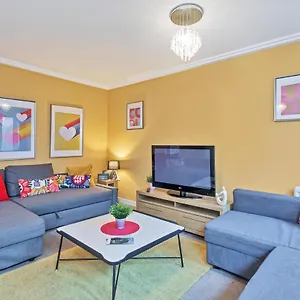 Brighton's Best Big House 1 - By My Getaways Holiday home Brighton